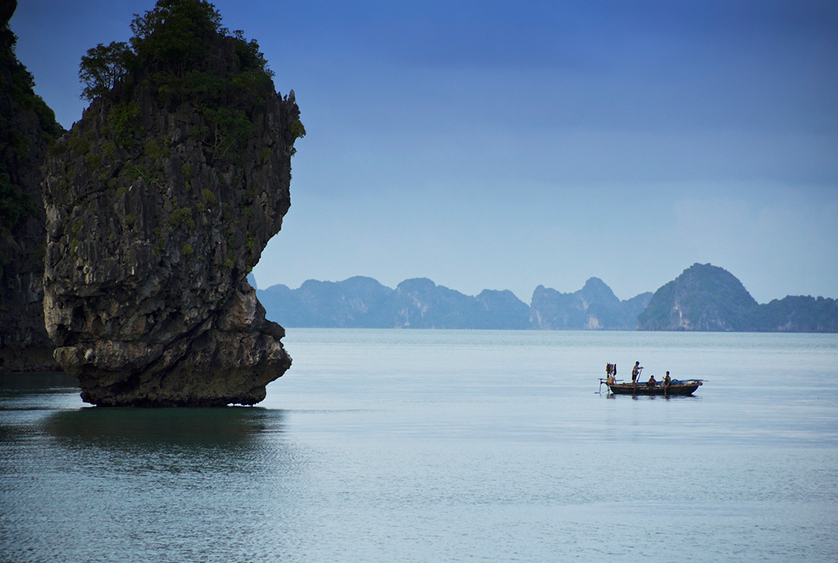 Vịnh Hạ Long lọt Top 15 kiến tạo đá tuyệt vời nhất