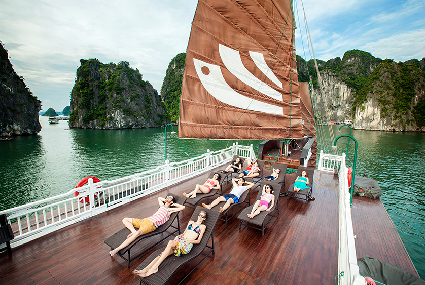 halong bay cruise