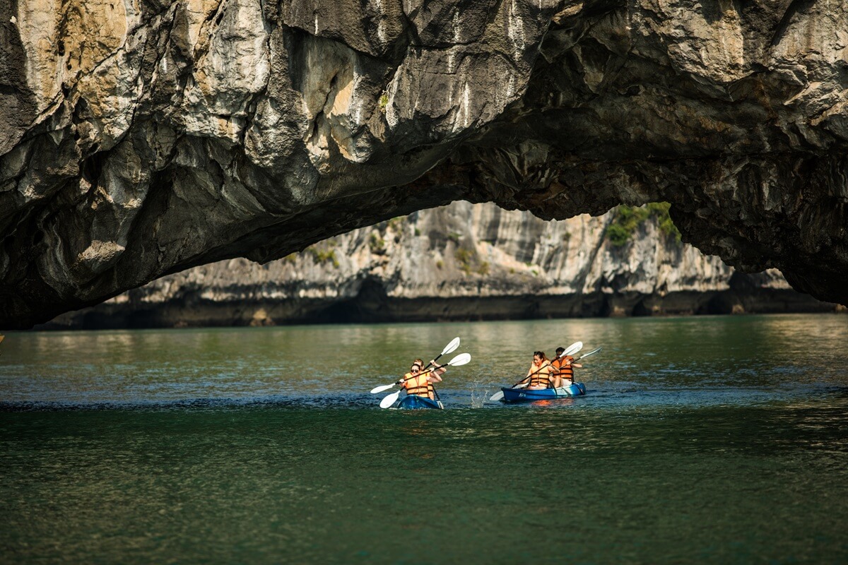 best time to visit halong bay