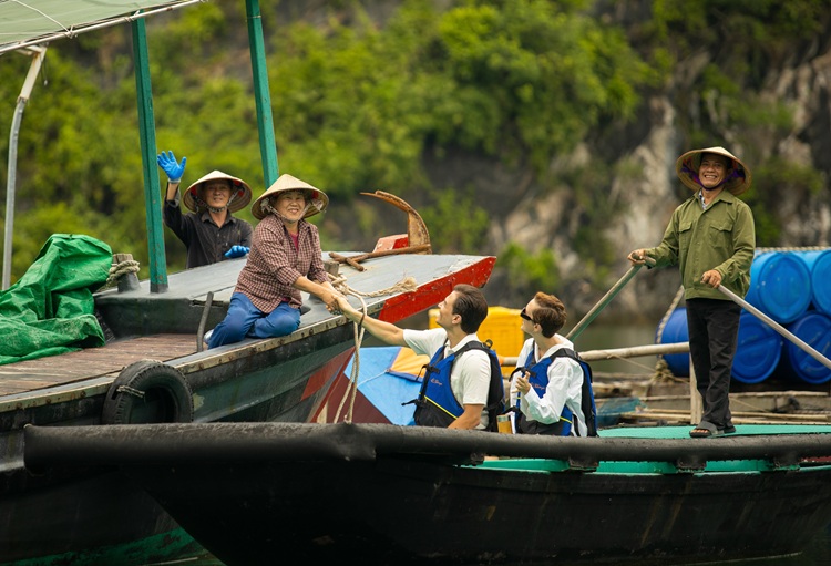 halong bay people and culture