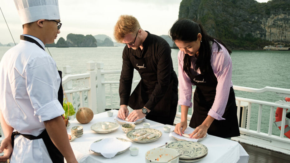 cooking class in halong bay cruise