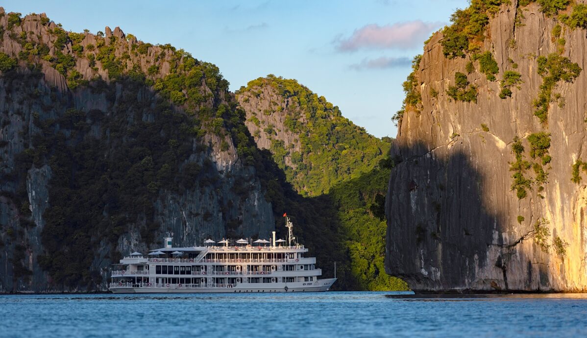 Halong cruise recommendation for Australian travellers Halong cruise recommendation for Australian travellers