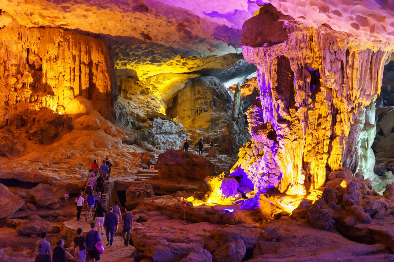 3 chambers of sung sot cave