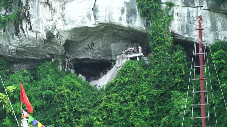way to go to sung sot cave