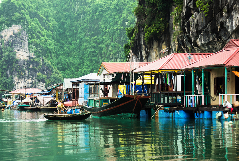 Fishing with Tuan Chau locals tour