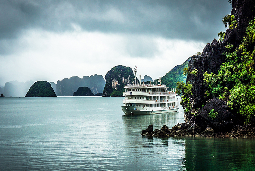 How much time should I spend in Halong Bay?